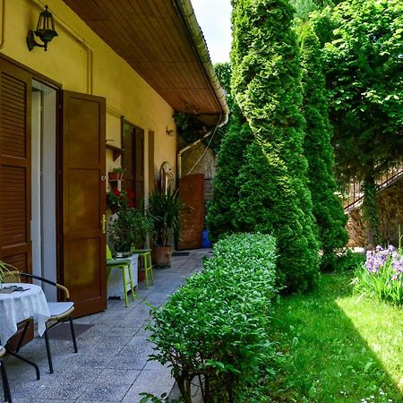 Afrodité Apartmanok Eger Exterior foto