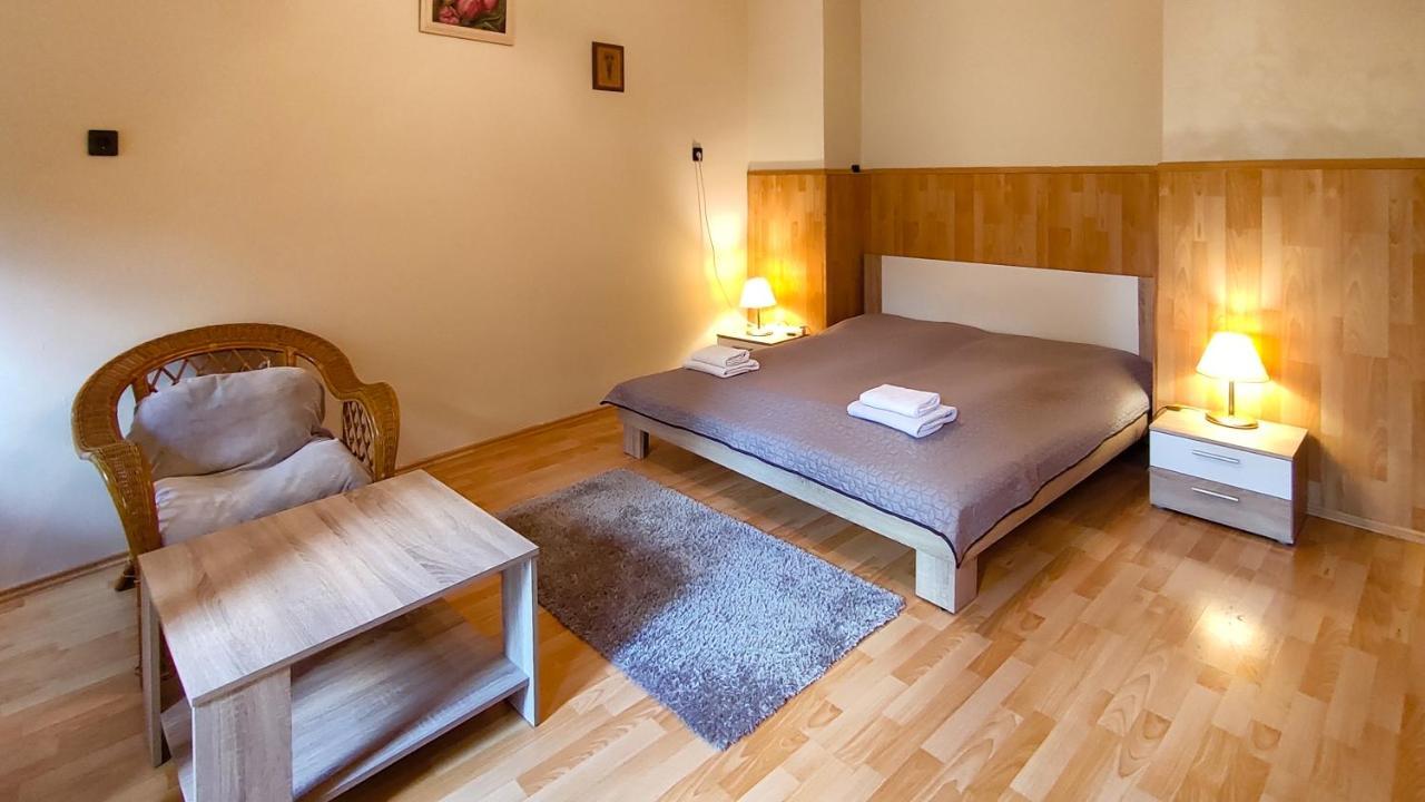 Afrodité Apartmanok Eger Exterior foto