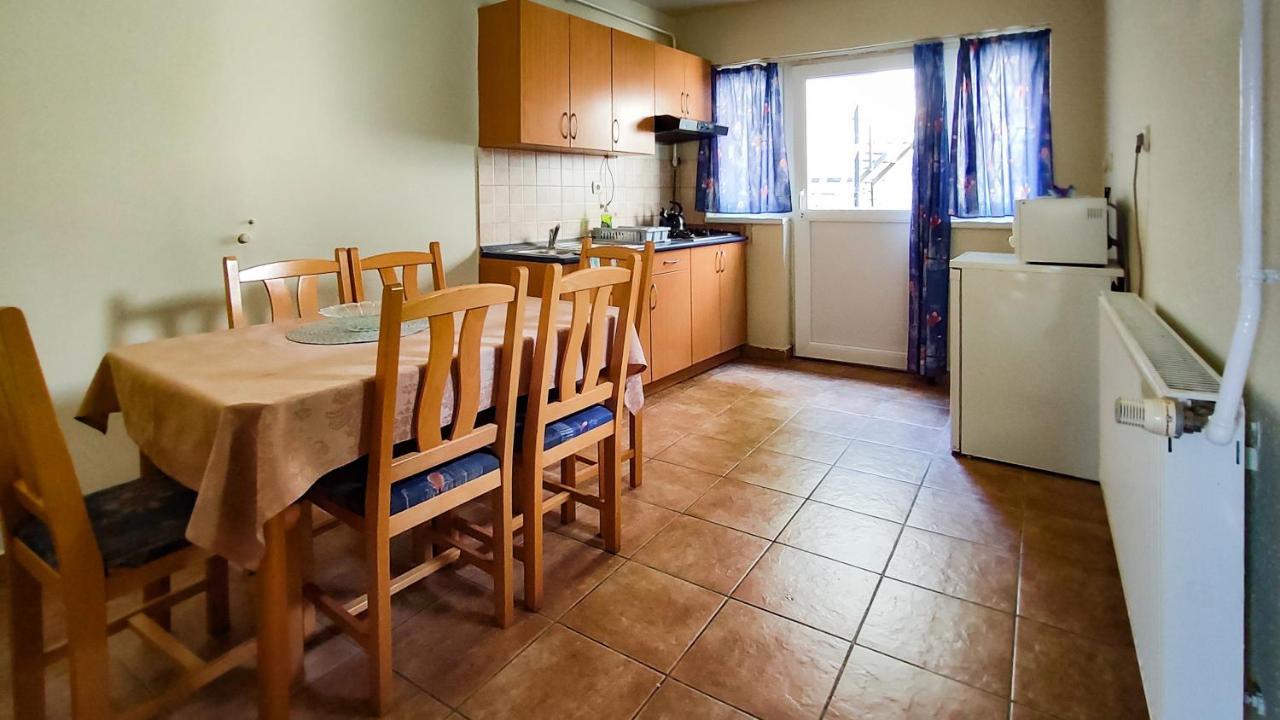 Afrodité Apartmanok Eger Exterior foto