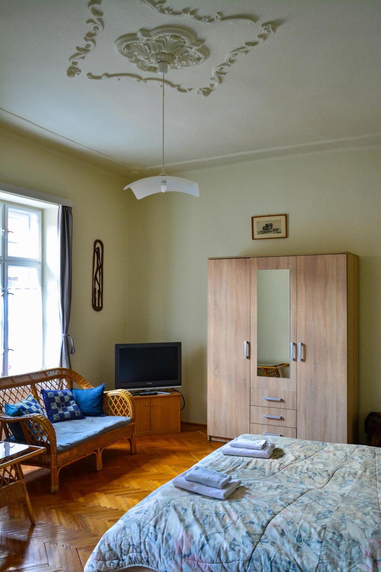 Afrodité Apartmanok Eger Exterior foto