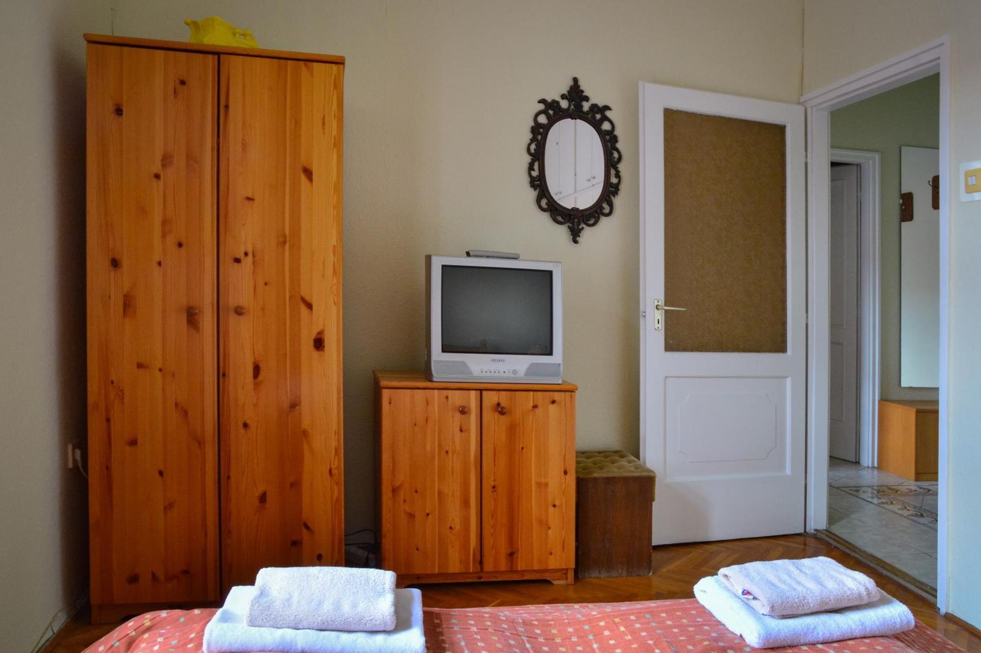 Afrodité Apartmanok Eger Exterior foto