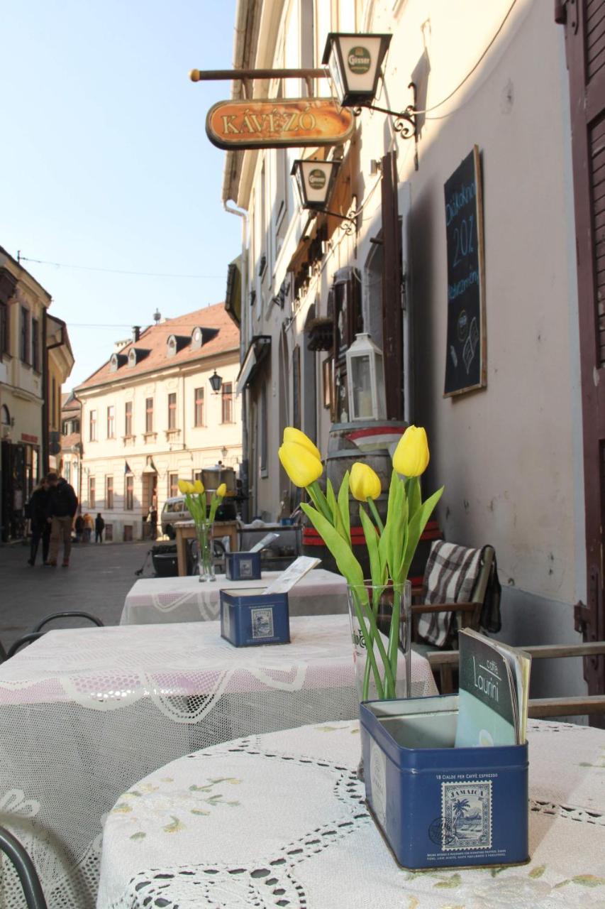 Afrodité Apartmanok Eger Exterior foto