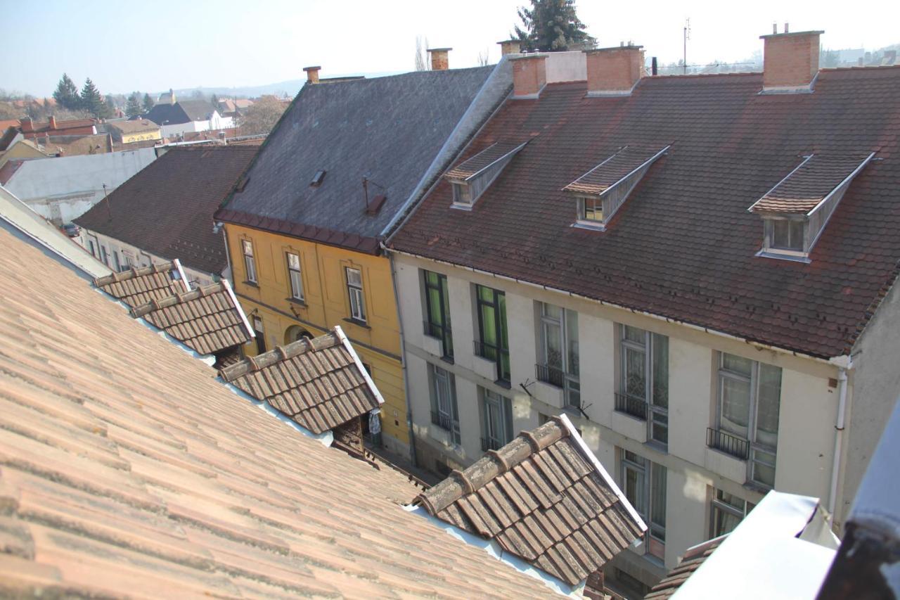 Afrodité Apartmanok Eger Exterior foto